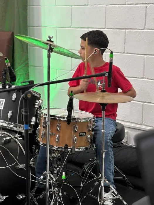 Apresentação de bateria na Academy Music Classes